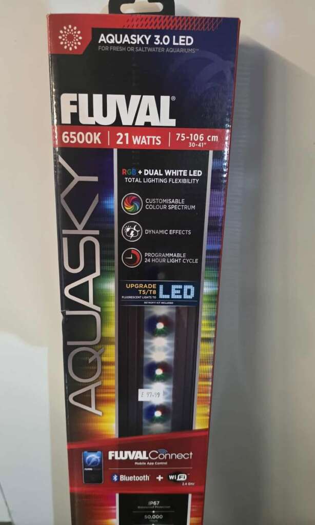 21w Fluval Aquasky Controllable LED light 30-41" 3.0